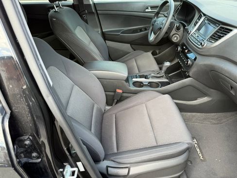 Used 2017 Hyundai Tucson SE FWD image 12
