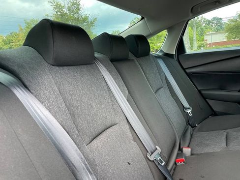 Used 2025 Honda Accord SE image 27