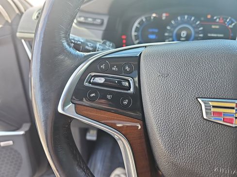 Certified 2018 Cadillac Escalade Luxury AWD/4WD image 23