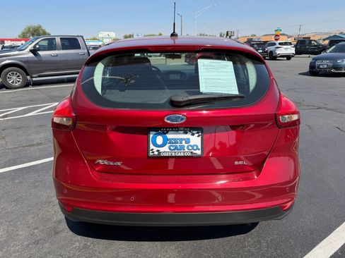 Used 2017 Ford Focus SEL w/ Cold Weather Package FWD image 6
