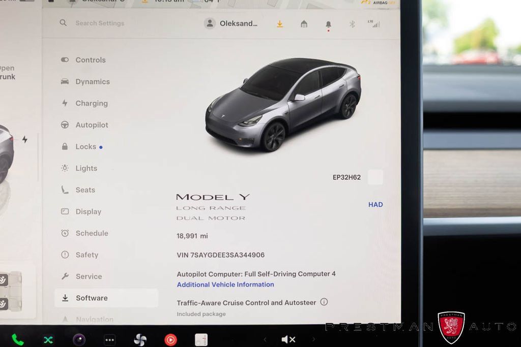 Used 2025 Tesla Model Y Long Range AWD/4WD image 12