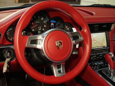 Used 2014 Porsche 911 Carrera image 12