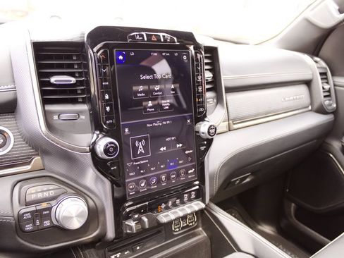 Used 2019 RAM 1500 Limited w/ Advanced Safety Group AWD/4WD image 19