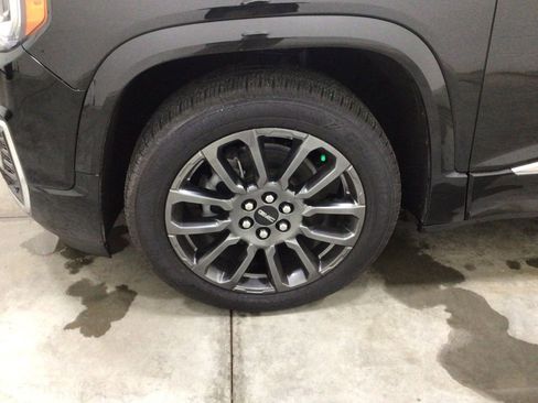 Used 2023 GMC Acadia Denali w/ Black Diamond Edition AWD/4WD image 8