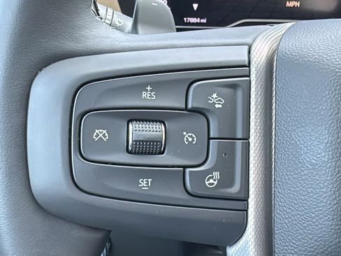 Certified 2025 GMC Sierra 1500 Denali AWD/4WD image 12