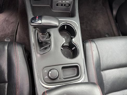 Used 2018 Dodge Durango R/T w/ Technology Group AWD/4WD image 17
