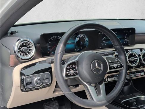 Used 2022 Mercedes-Benz A 220 image 11