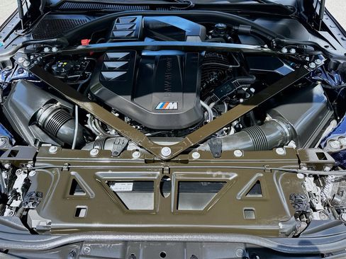 Used 2024 BMW M4 Coupe w/ Executive Package image 34