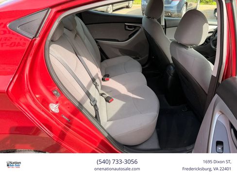 Used 2015 Hyundai Elantra SE image 17