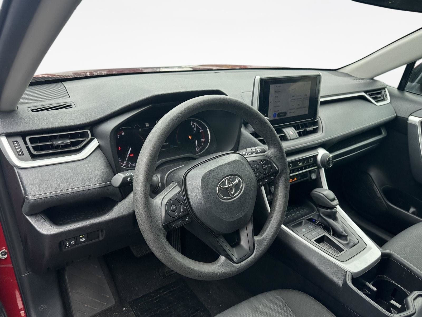 Certified 2025 Toyota RAV4 XLE FWD image 57