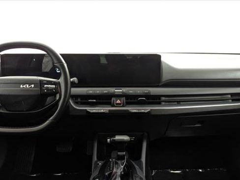 Used 2025 Kia K4 EX FWD image 26