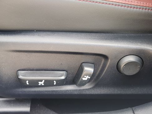 Used 2017 Lexus IS 200t image 30