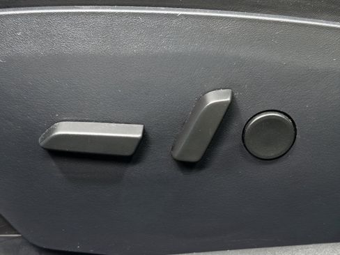 Used 2020 Tesla Model S Long Range image 6