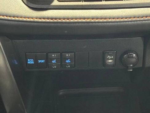 Used 2016 Toyota RAV4 SE AWD/4WD image 18