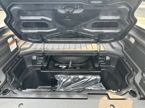 Used 2025 Honda Ridgeline Black Edition image 18