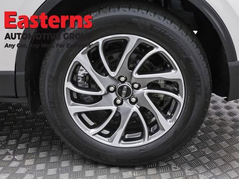 Used 2022 Lincoln Corsair FWD w/ Equipment Group 101A image 33