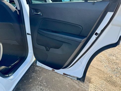 Used 2015 Chevrolet Equinox LT image 14