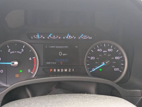 Used 2019 Ford F250 XLT w/ XLT Premium Package AWD/4WD image 18