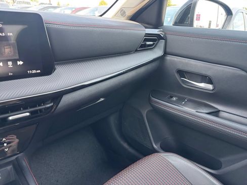 Used 2026 Nissan Kicks SR AWD/4WD image 29