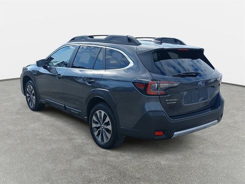 Used 2025 Subaru Outback Limited image 7