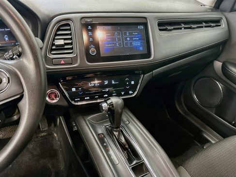 Used 2020 Honda HR-V EX image 25