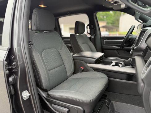 Used 2022 RAM 1500 Big Horn AWD/4WD image 24