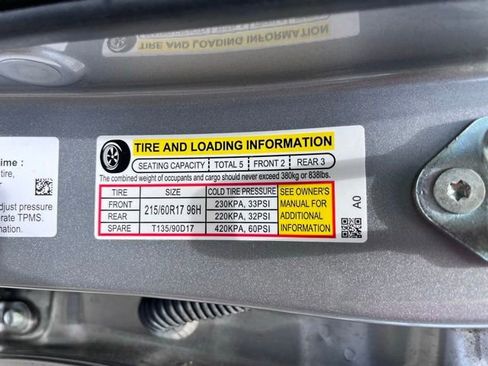 Used 2023 Honda HR-V LX image 11