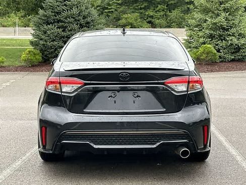 Used 2022 Toyota Corolla SE FWD image 4