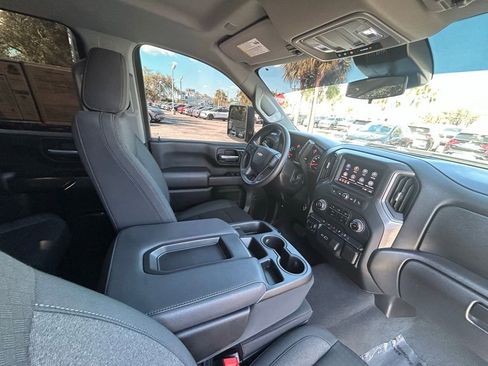 Used 2025 Chevrolet Silverado 2500 Custom w/ Custom Convenience Package image 24