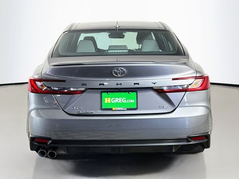 Used 2025 Toyota Camry SE w/ Convenience Package FWD image 8