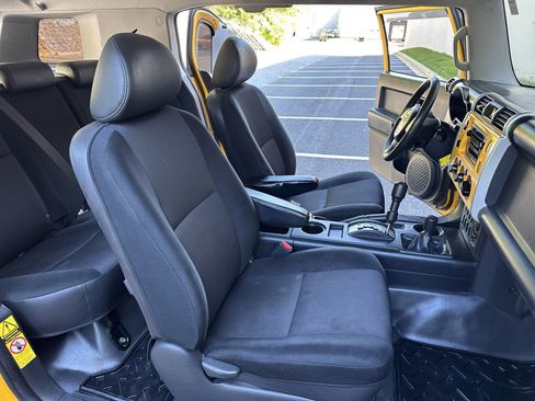 Used 2007 Toyota FJ Cruiser 4WD image 29