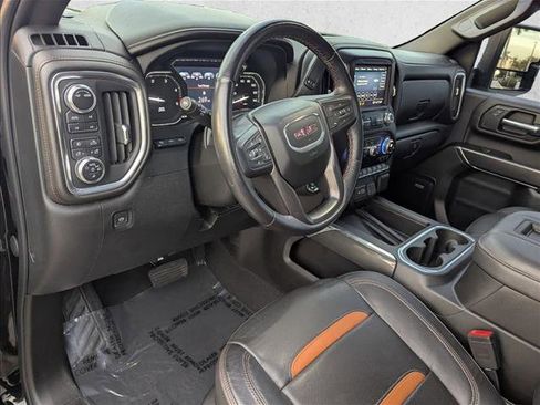Used 2022 GMC Sierra 2500 AT4 w/ AT4 Premium Plus Package image 10