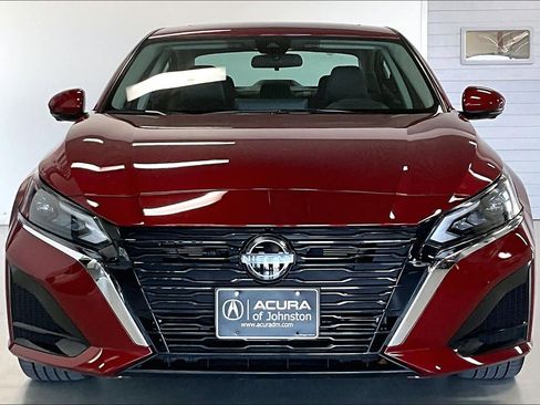 Used 2023 Nissan Altima 2.5 SL AWD/4WD image 5
