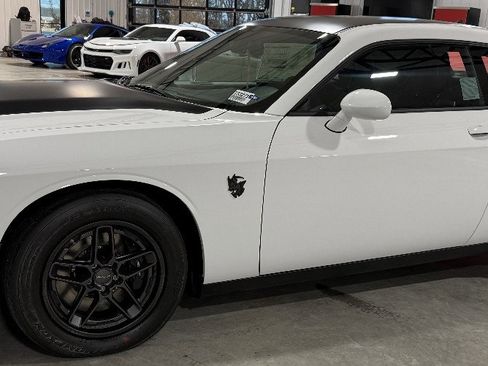 Used 2023 Dodge Challenger SRT Hellcat Redeye image 7