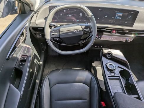 Certified 2025 Kia EV6 Wind RWD image 16