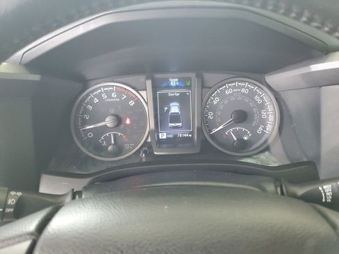 Used 2021 Toyota Tacoma TRD Sport AWD/4WD image 26