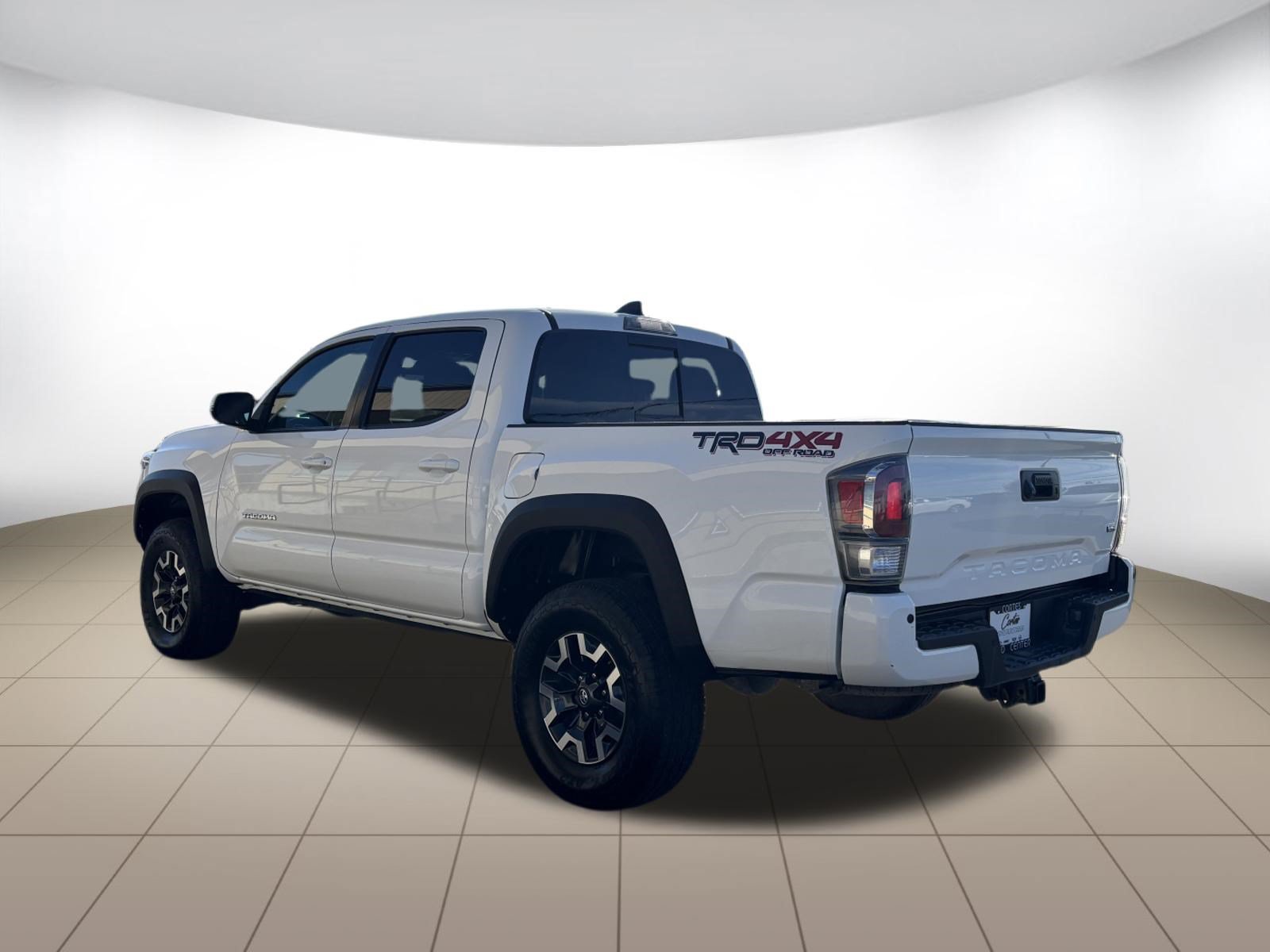 Used 2021 Toyota Tacoma TRD Off-Road w/ Technology Package AWD/4WD image 5