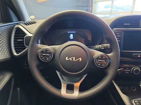Certified 2024 Kia Soul LX FWD image 21