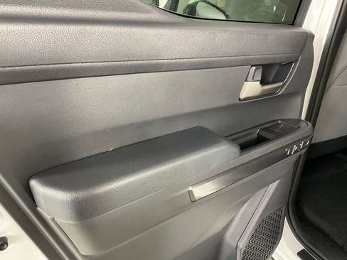 Used 2025 Toyota Tacoma 4x4 Double Cab image 18