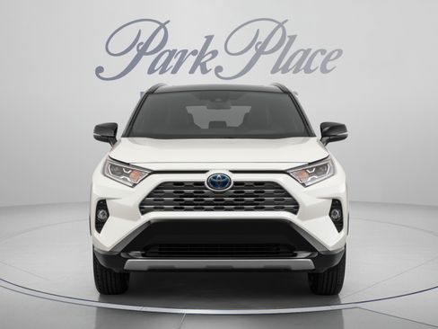 Used 2020 Toyota RAV4 XSE AWD/4WD image 8