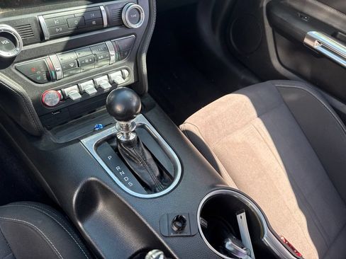 Used 2019 Ford Mustang GT RWD image 9