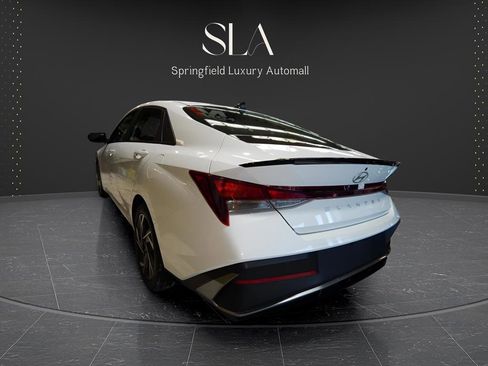 Used 2025 Hyundai Elantra Sport image 8