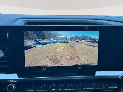 Used 2022 GMC Sierra 1500 Elevation image 12