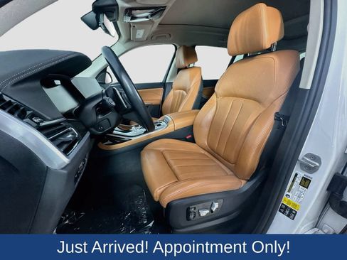 Used 2020 BMW X7 xDrive40i w/ Premium Package AWD/4WD image 27