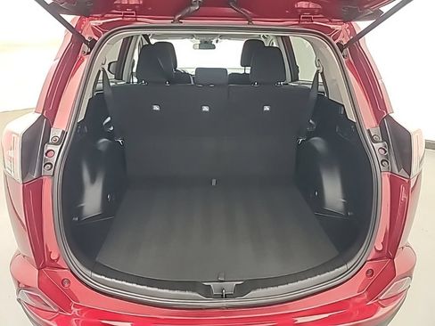 Used 2018 Toyota RAV4 XLE w/ Plus Extra Value Package FWD image 18