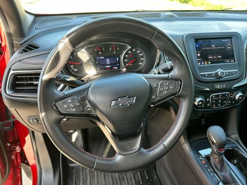 Used 2022 Chevrolet Equinox RS FWD image 14