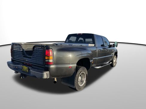 Used 2003 GMC Sierra 3500 SLE image 3