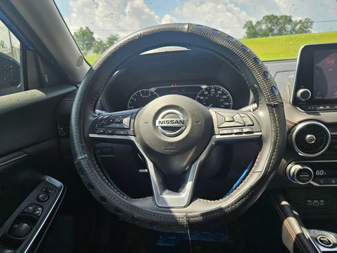 Used 2021 Nissan Sentra SR FWD image 14