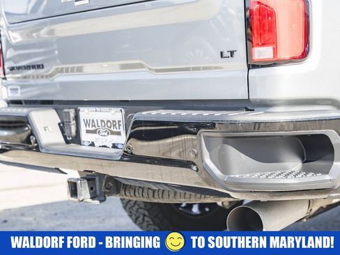 Used 2025 Chevrolet Silverado 2500 LT w/ Trail Boss Package image 8