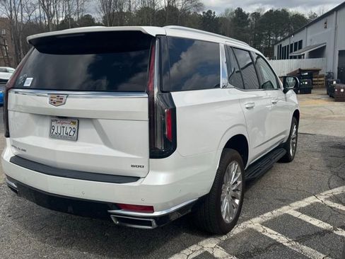 Used 2023 Cadillac Escalade Premium Luxury image 5